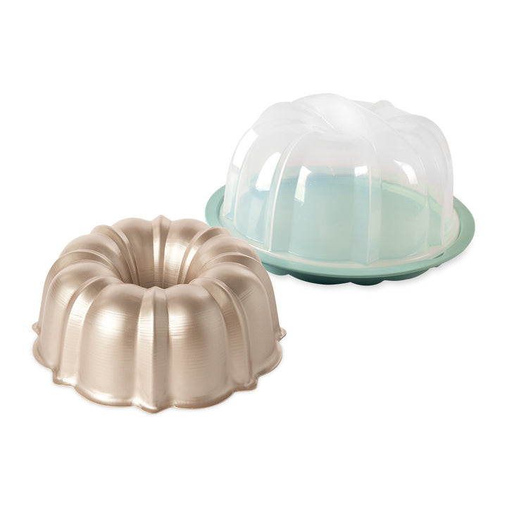 Bundt® Pan with Translucent Cake Keeper