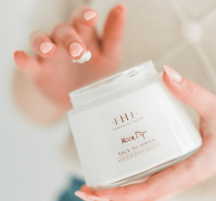 Moon Dip Back To Youth Ageless Body Mousse